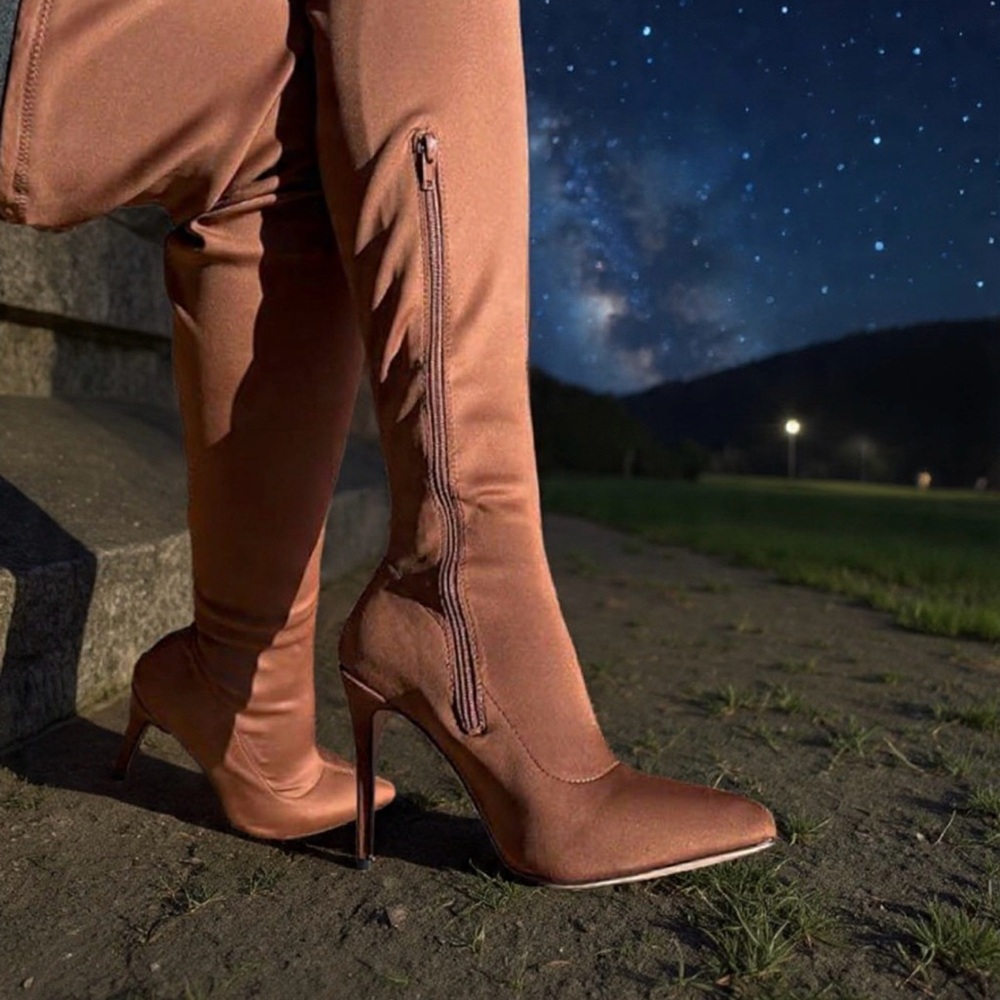 Anne Michelle Rich Brown Over-the-Knee Boots
